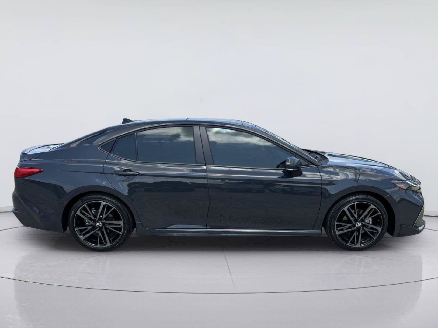 Used 2026 Toyota Camry XSE w/ Premium Plus Package FWD image 2