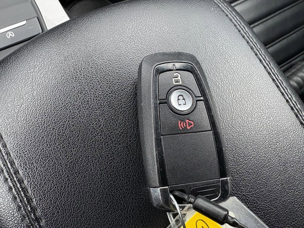 Used 2024 Ford Edge SEL AWD/4WD image 24