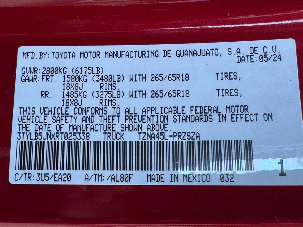 Certified 2024 Toyota Tacoma TRD Sport w/ TRD Sport Premium Package AWD/4WD image 24