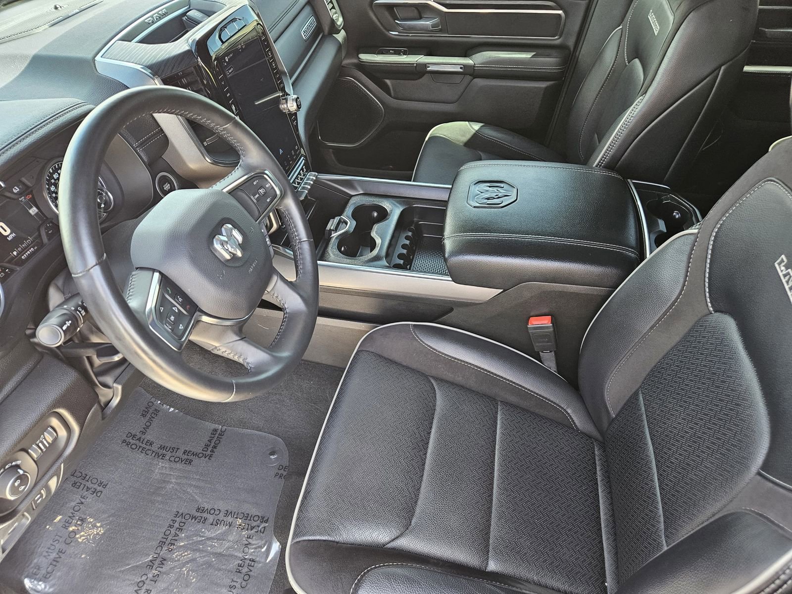 Used 2024 RAM 1500 Laramie AWD/4WD image 17
