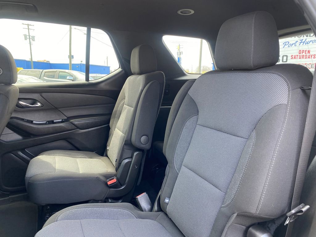 Used 2023 Chevrolet Traverse LT AWD/4WD image 15