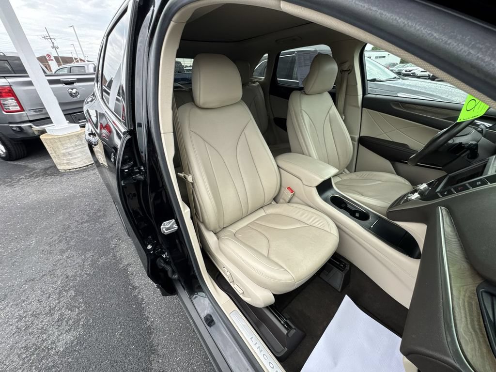 Used 2019 Lincoln MKC Reserve AWD/4WD image 31