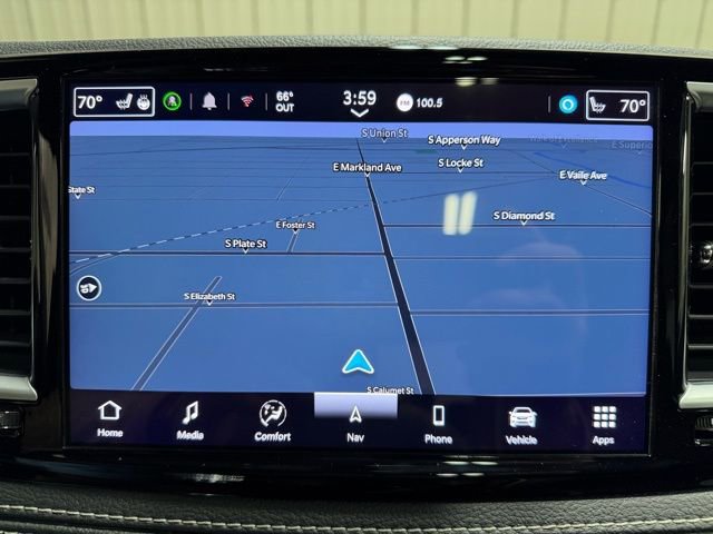 Used 2025 Chrysler Pacifica Limited image 46