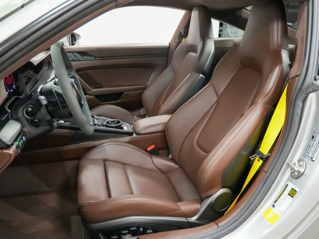 Certified 2025 Porsche 911 Carrera 4 GTS AWD/4WD image 5