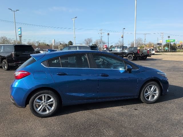 Used 2017 Chevrolet Cruze LT w/ Convenience Package FWD image 6