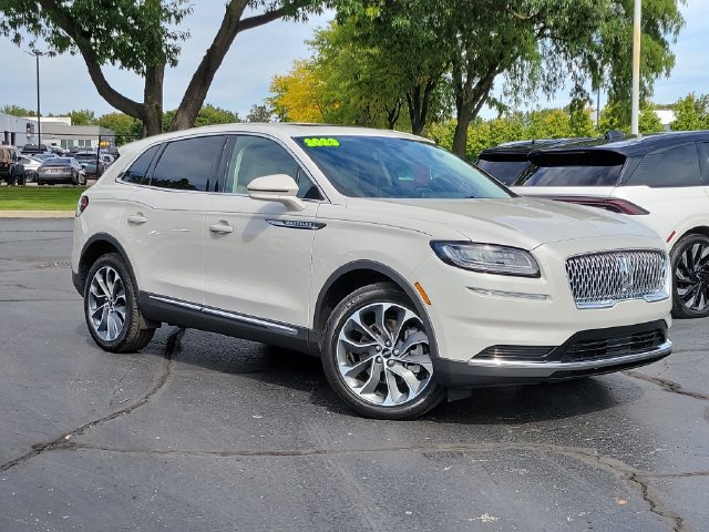 Certified 2023 Lincoln Nautilus Reserve AWD/4WD image 32