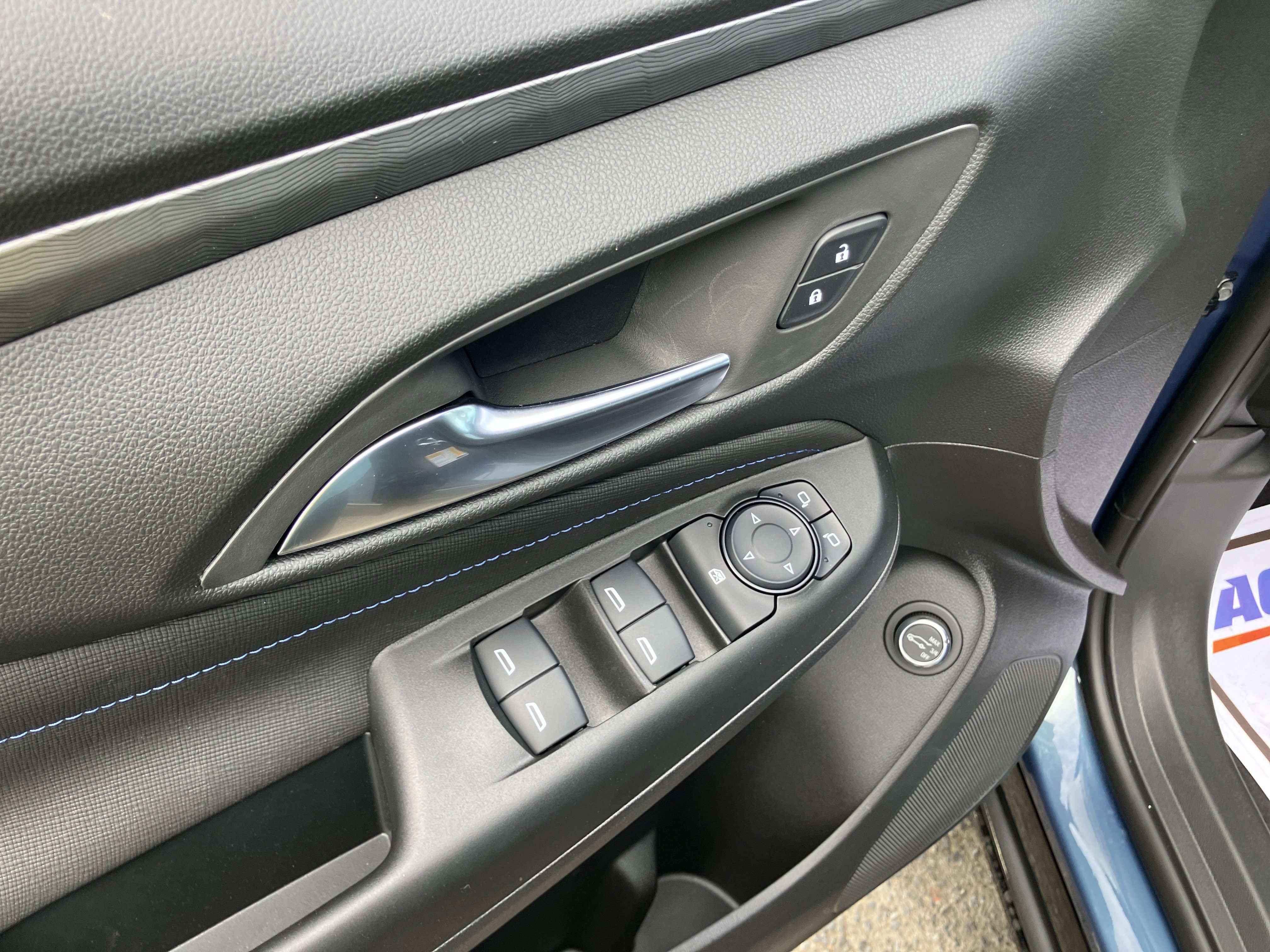 New 2026 Buick Envista Sport Touring image 16