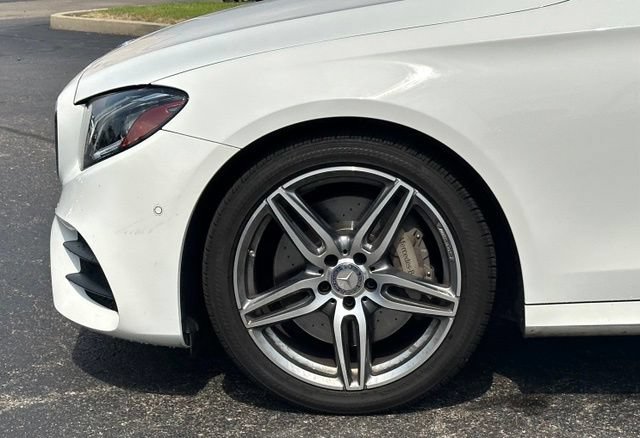 Certified 2017 Mercedes-Benz E 300 4MATIC image 9