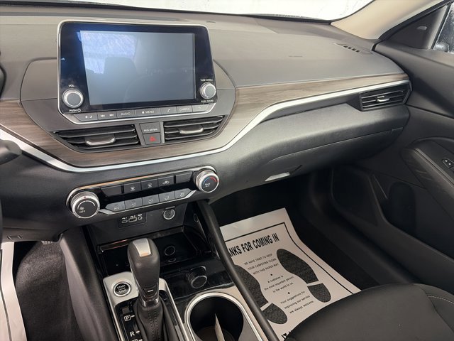 Certified 2024 Nissan Altima 2.5 SV FWD image 4