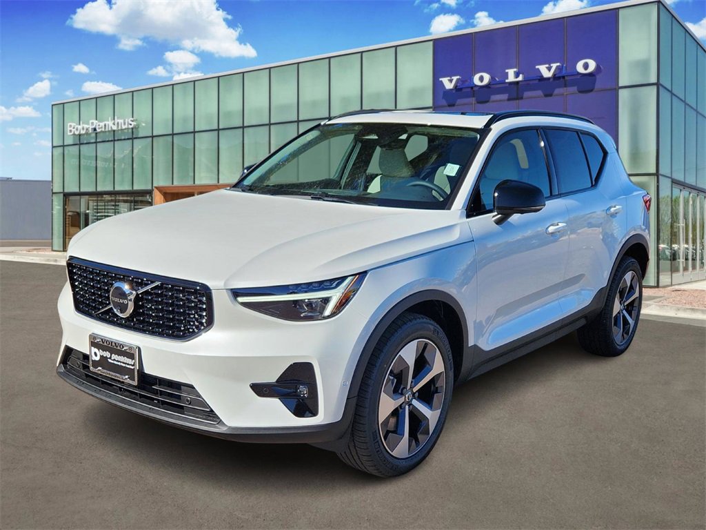 New 2026 Volvo XC40 B5 Plus w/ Protection Package Premier image 25