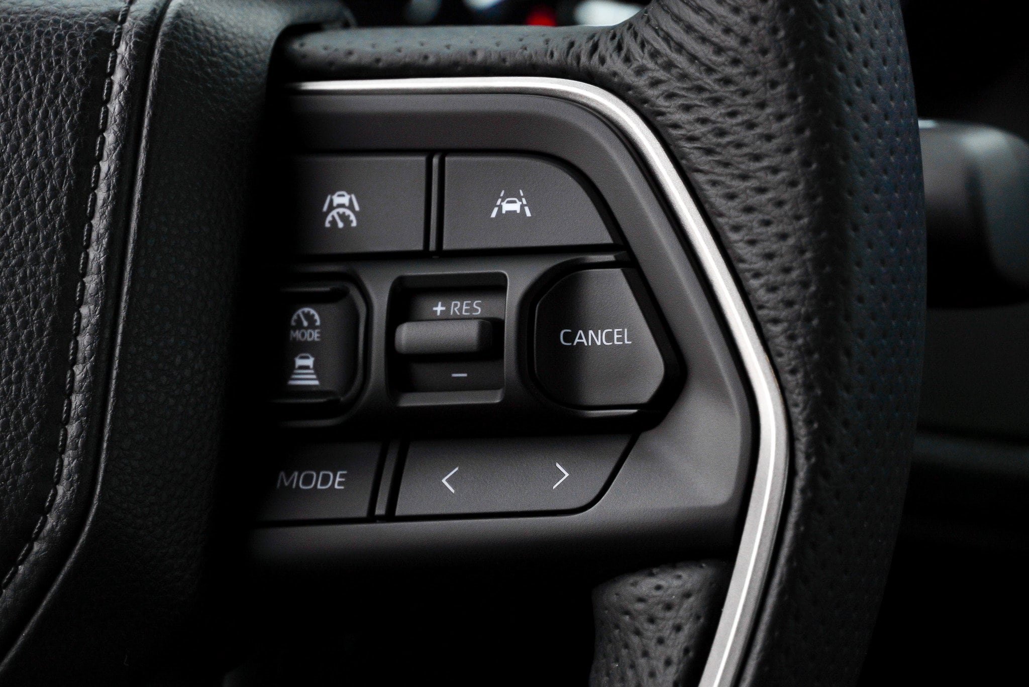 Certified 2025 Toyota Tacoma TRD Off-Road AWD/4WD image 32