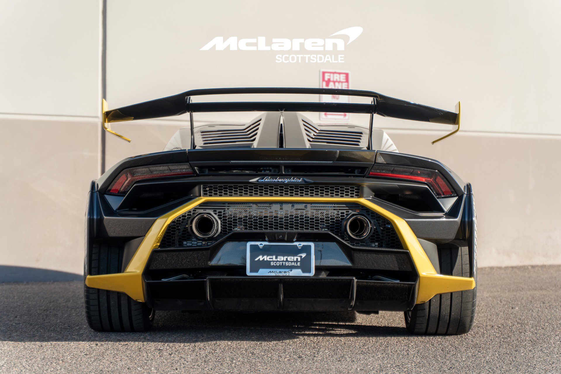 Used 2022 Lamborghini Huracan STO image 6