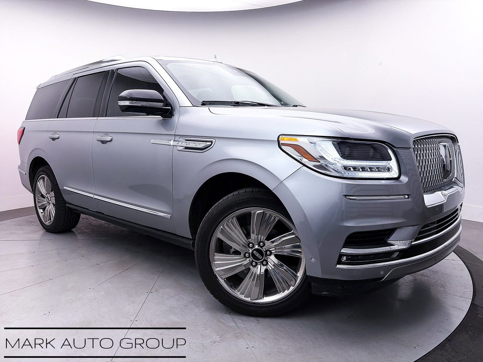 Used 2021 Lincoln Navigator Reserve w/ Luxury Package image 1