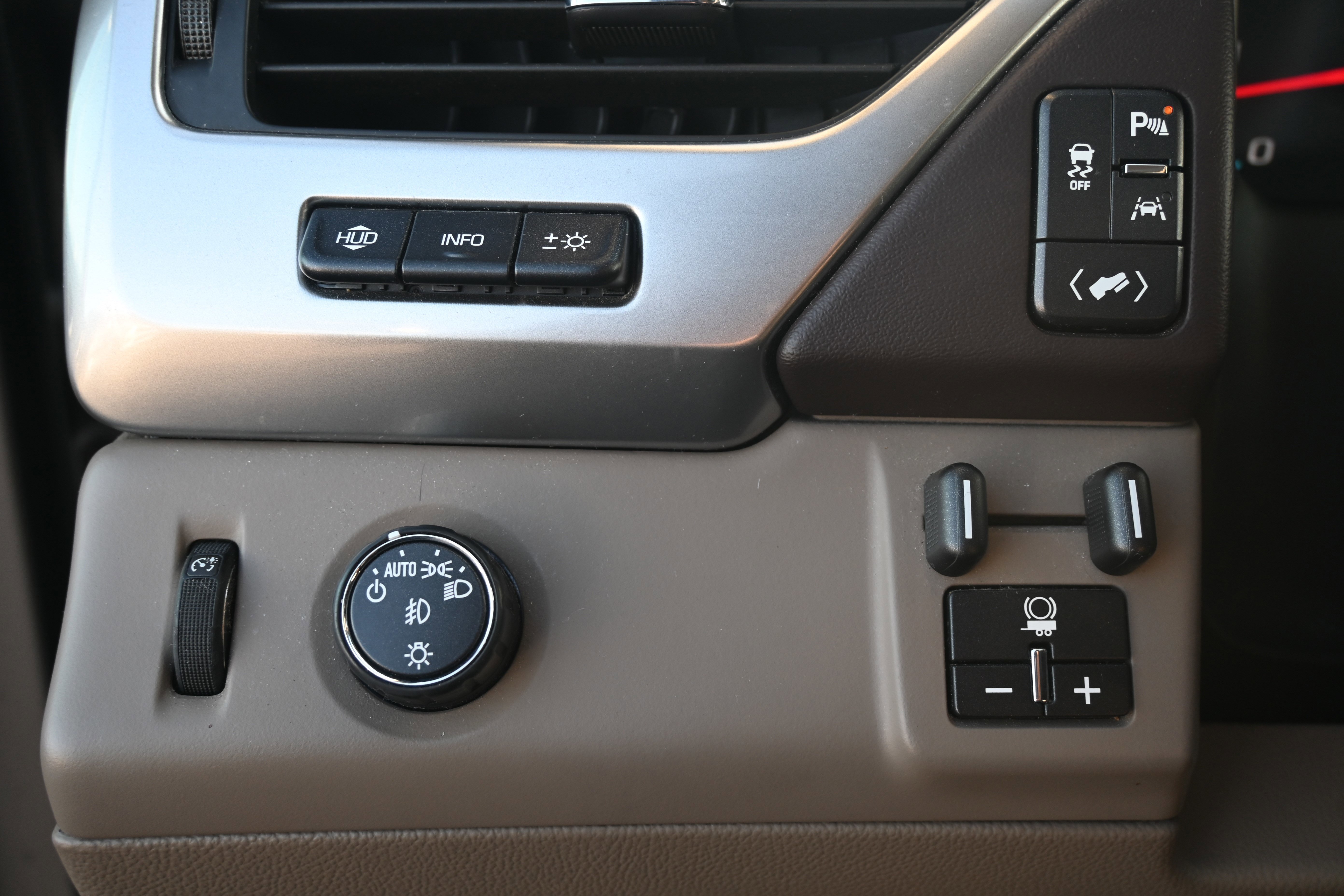 Used 2017 Chevrolet Tahoe Premier image 30