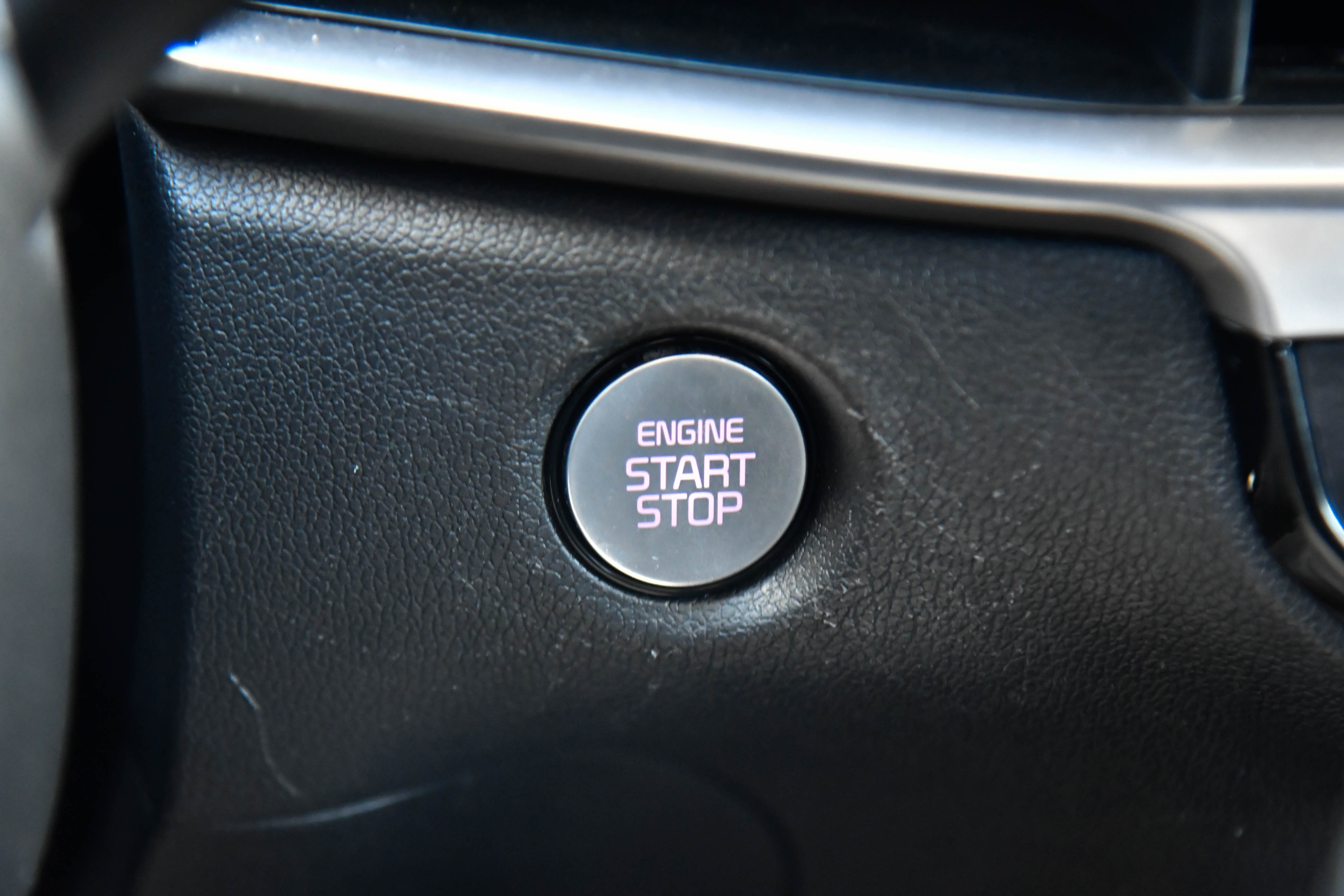 Used 2024 Kia Sorento S image 32