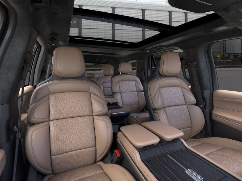 New 2026 Lincoln Navigator Black Label AWD/4WD image 10