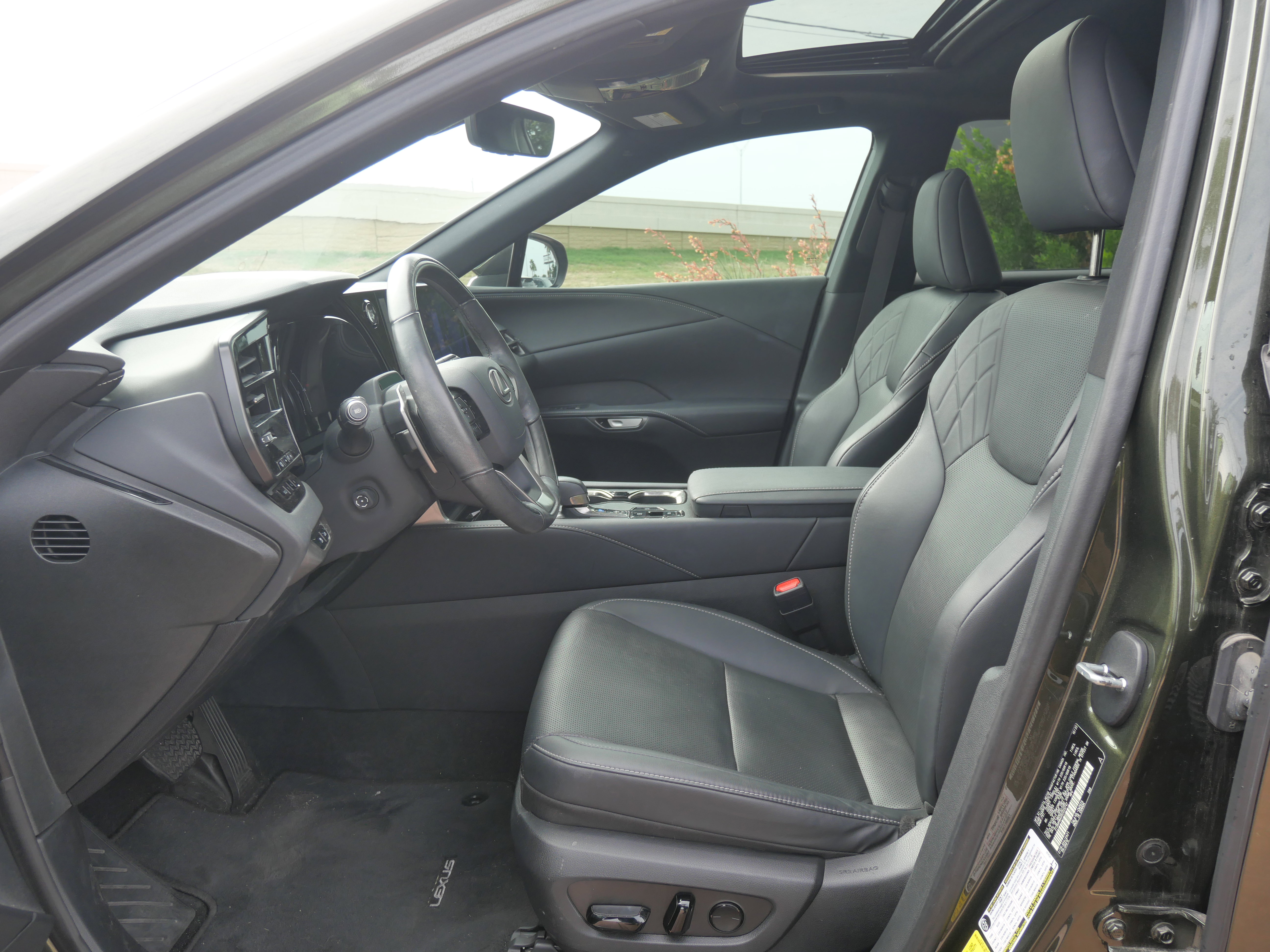 Used 2024 Lexus RX 350 Premium image 8