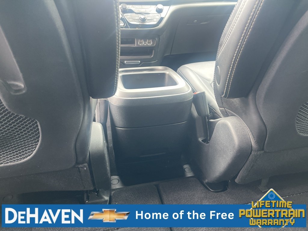 Used 2025 Chrysler Pacifica Select FWD image 21