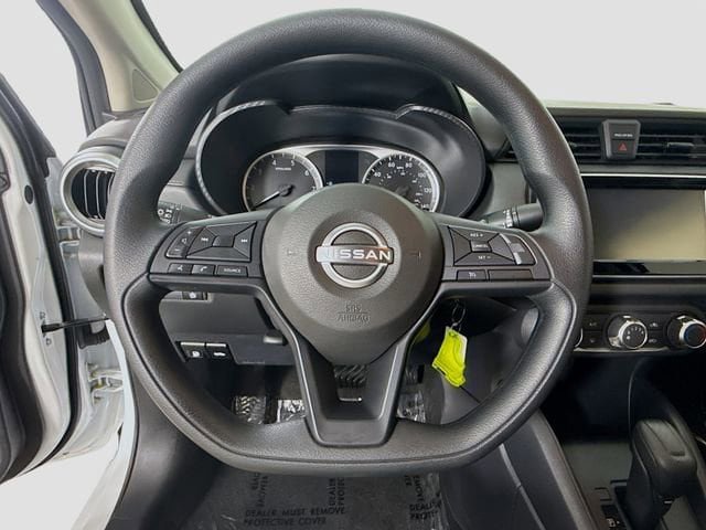 Used 2025 Nissan Versa S w/ Trunk Package FWD image 11