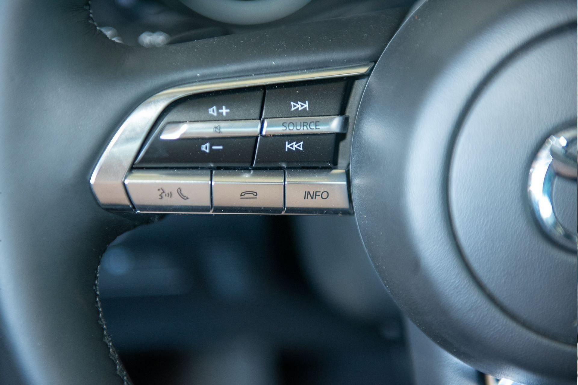 New 2025 MAZDA CX-50 Meridian Edition w/ Apex Package image 28