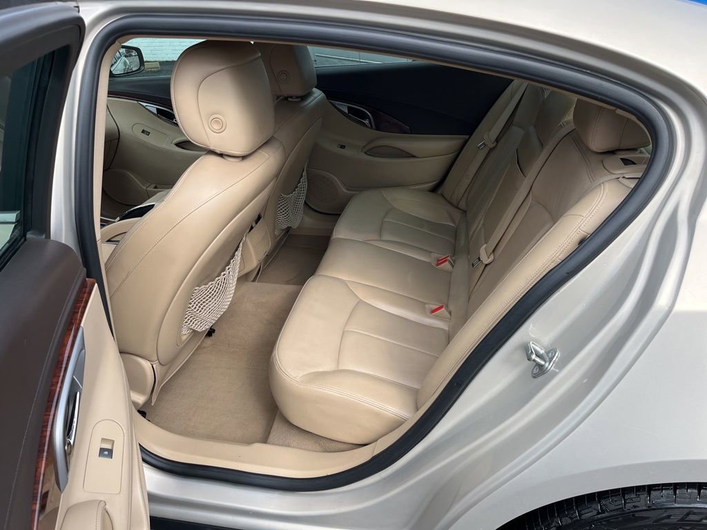 Used 2011 Buick LaCrosse CXL image 36