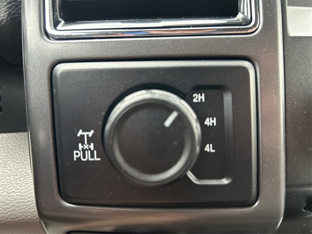 Used 2018 Ford F150 XLT w/ Equipment Group 302A Luxury AWD/4WD image 38