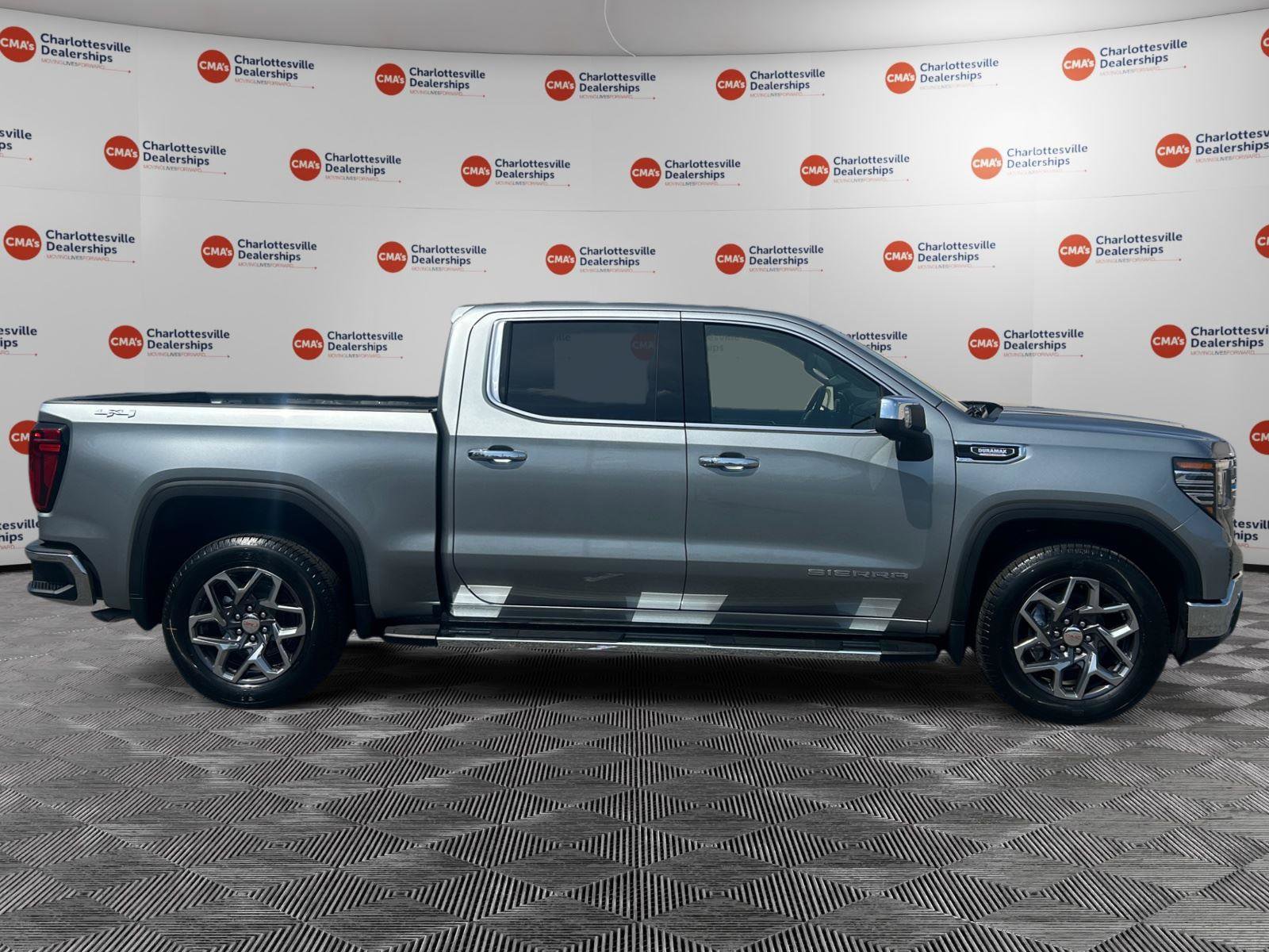 New 2026 GMC Sierra 1500 SLT w/ SLT Premium Package image 6