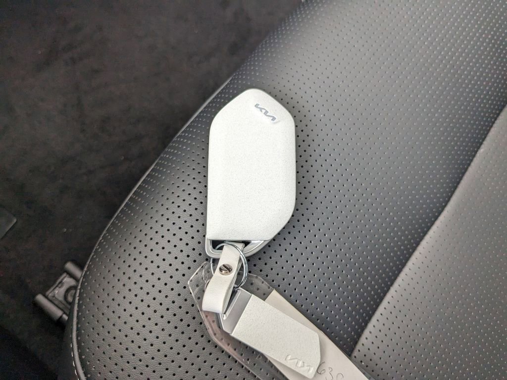 New 2025 Kia EV6 Wind RWD image 35