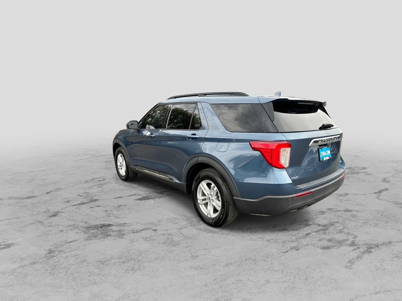 Used 2020 Ford Explorer XLT AWD/4WD image 6