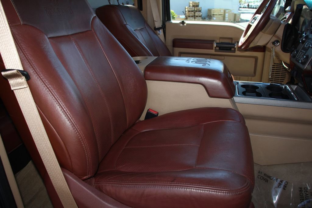 Used 2013 Ford F250 King Ranch w/ King Ranch w/Chrome Pkg image 25