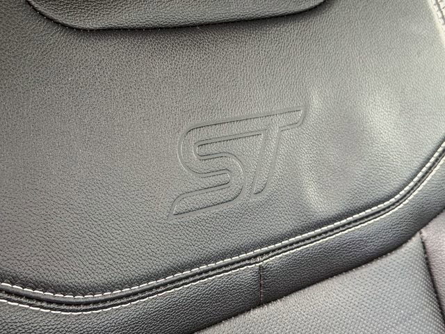 Used 2023 Ford Explorer ST w/ Equipment Group 401A AWD/4WD image 17