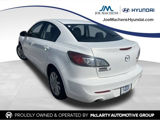 Used 2012 MAZDA MAZDA3 i Touring FWD image 2