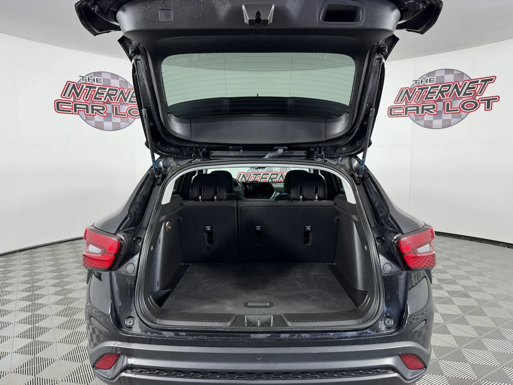 Used 2024 Chevrolet Trax LS w/ Driver Confidence Package image 26