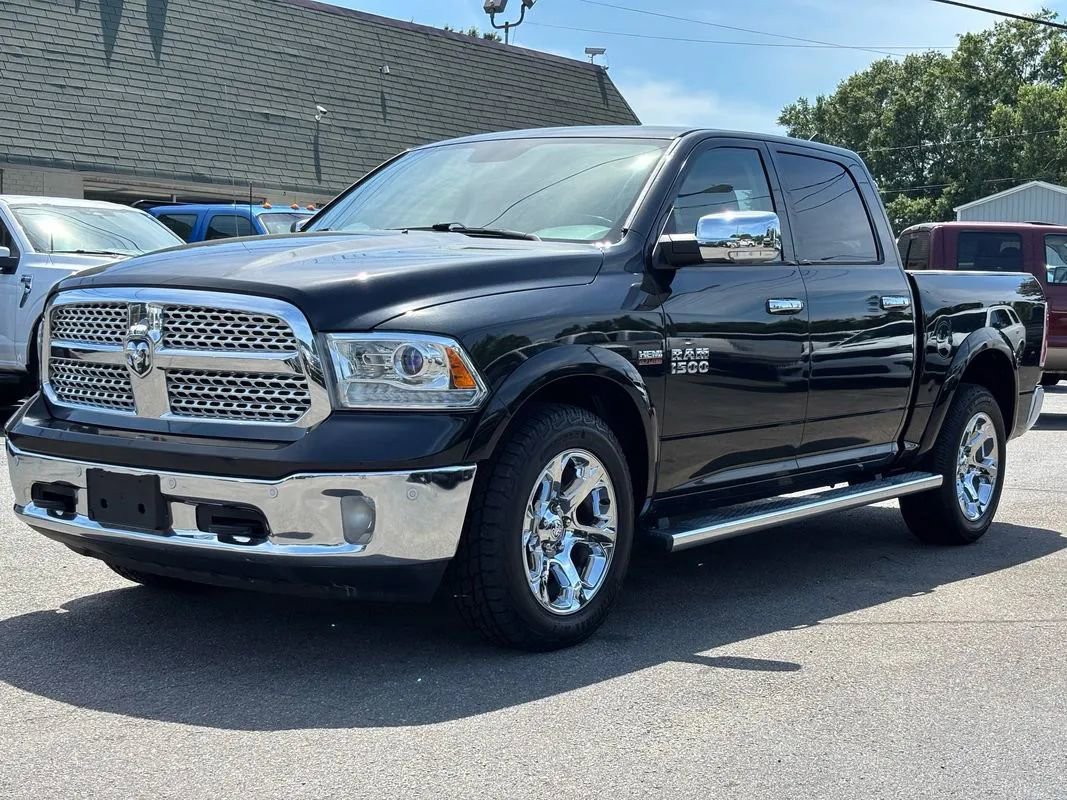 Used 2017 RAM 1500 Laramie w/ Convenience Group RWD image 8