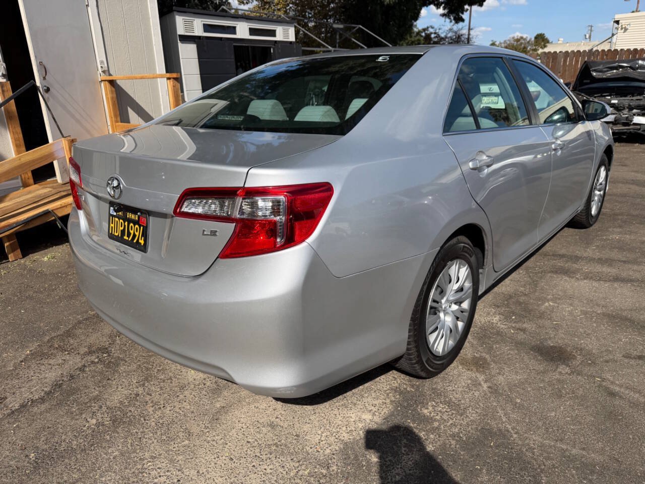 Used 2012 Toyota Camry LE FWD image 6