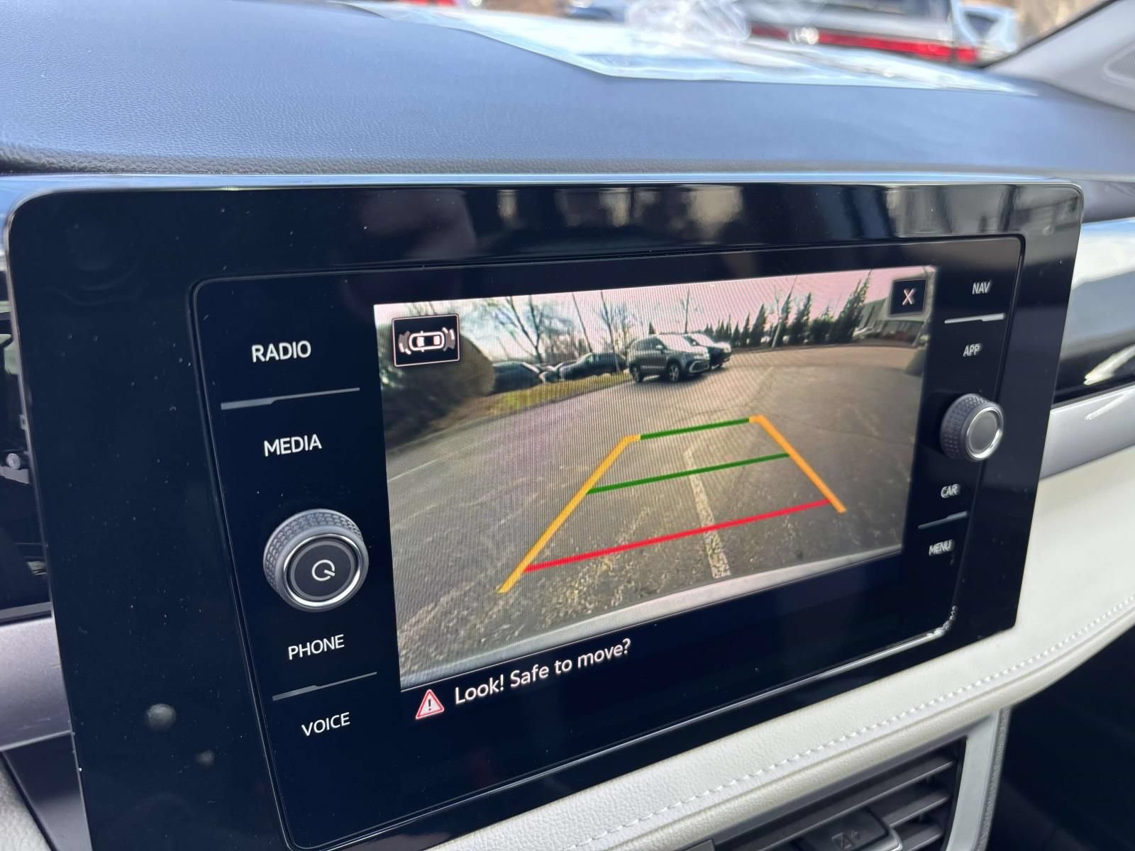 New 2026 Volkswagen Taos SEL AWD/4WD image 20