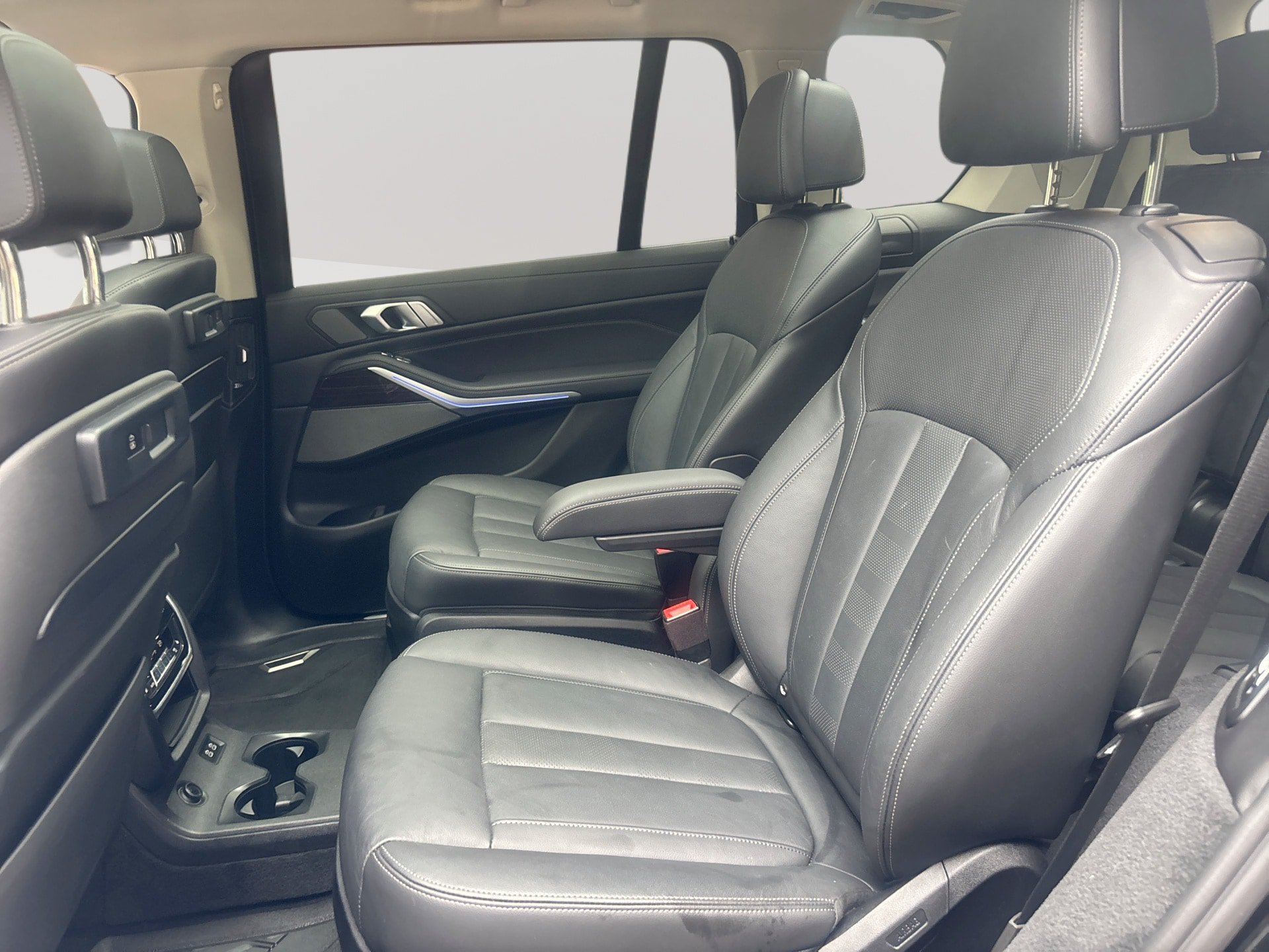 Used 2021 BMW X7 xDrive40i w/ Premium Package AWD/4WD image 26