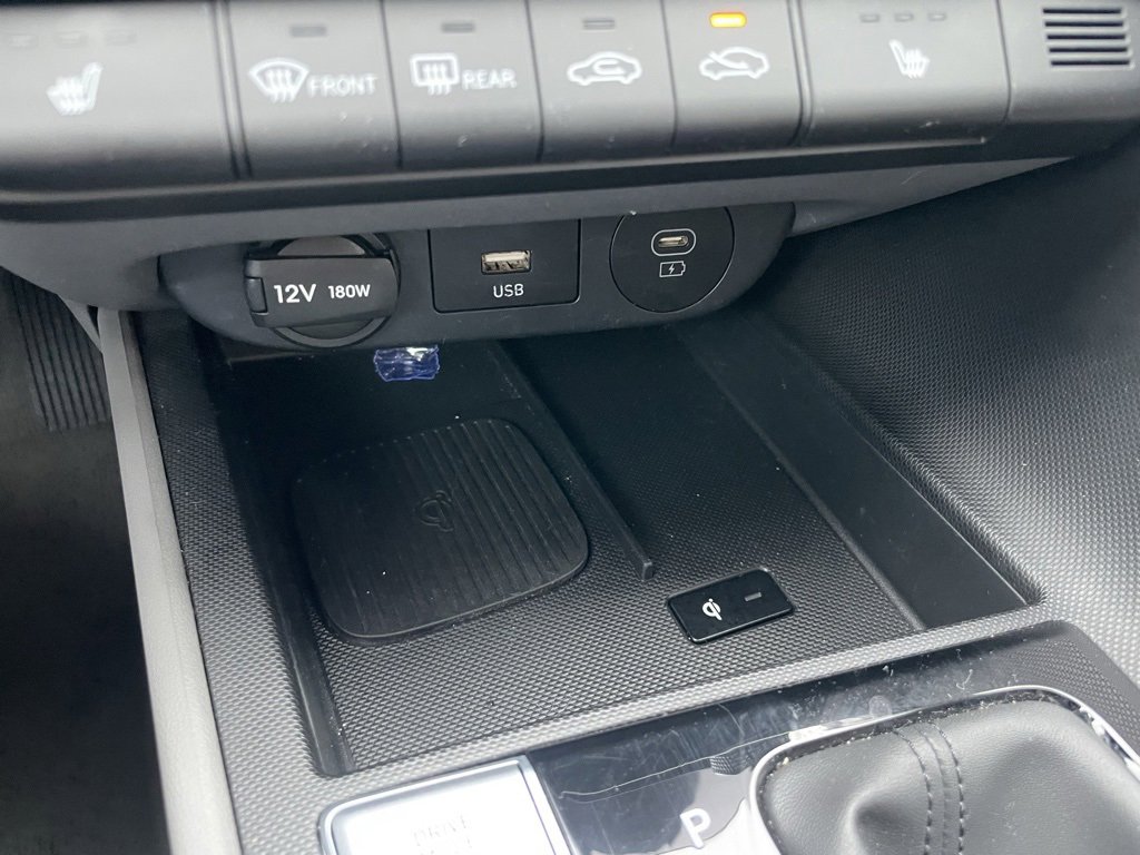 Used 2025 Hyundai Elantra SEL image 13
