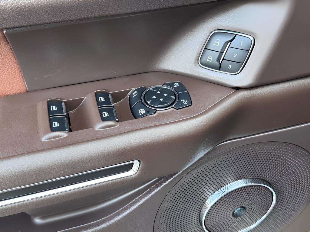Used 2024 Ford Expedition Max King Ranch image 31