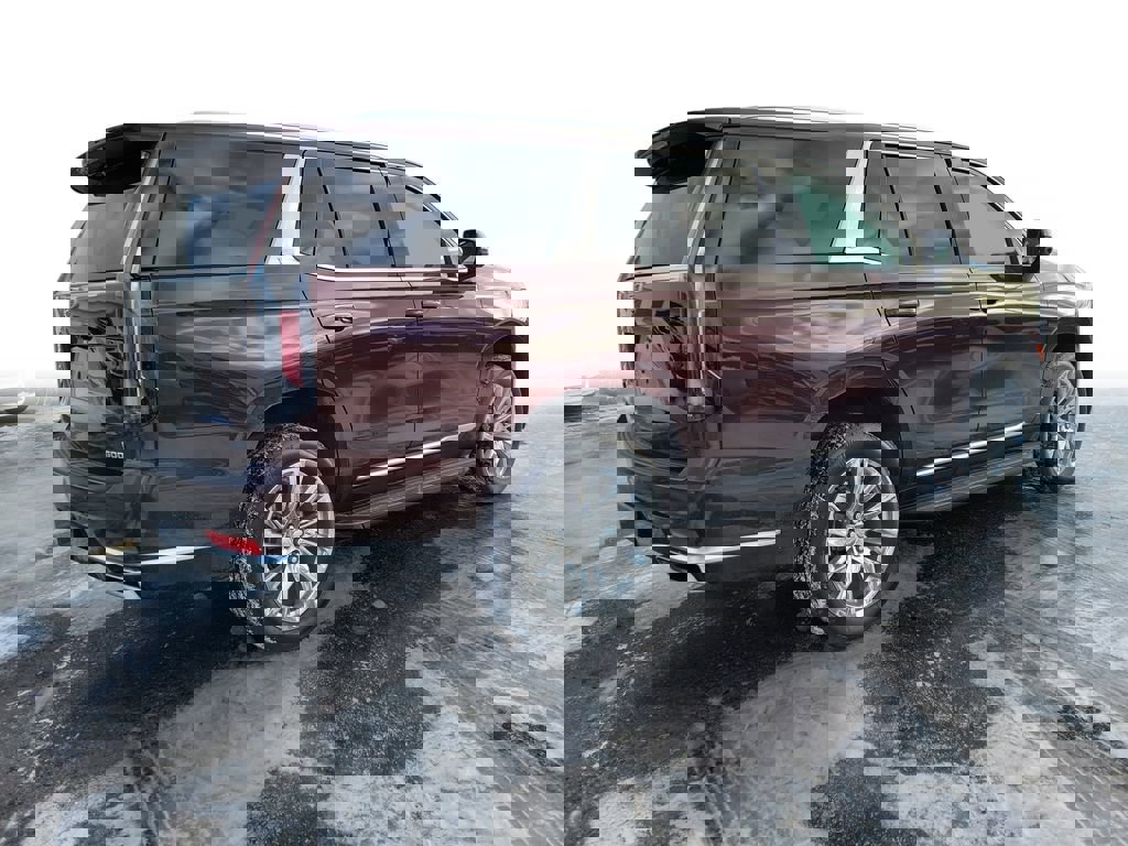 Used 2023 Cadillac Escalade Premium Luxury w/ LPO, Radiant Package image 4