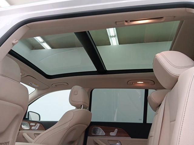 Used 2025 Mercedes-Benz GLS 450 4MATIC image 49