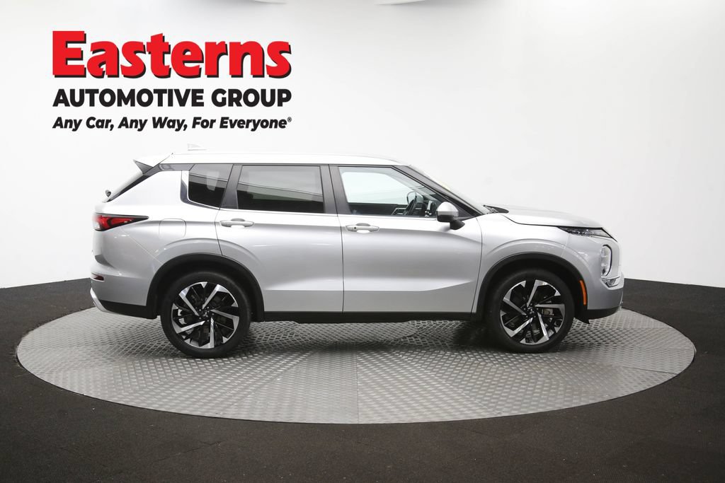 Used 2024 Mitsubishi Outlander SE FWD image 47