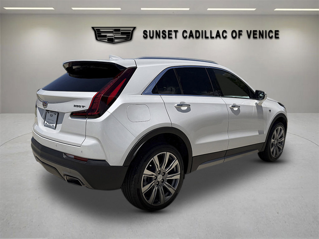 Certified 2023 Cadillac XT4 Premium Luxury w/ Technology Package AWD/4WD image 3