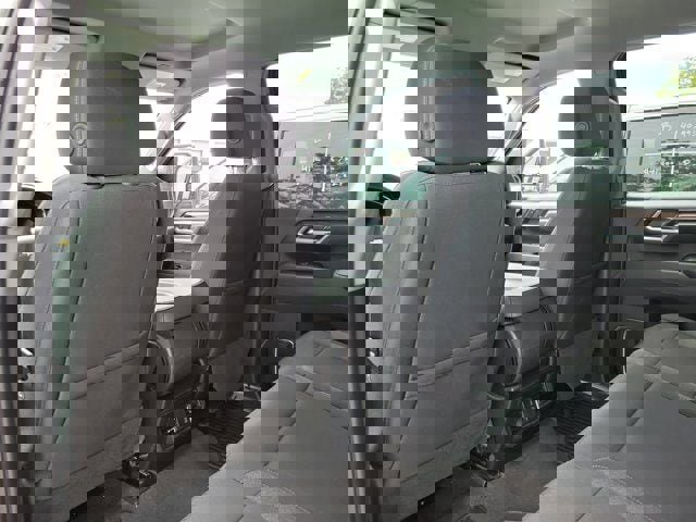 Used 2025 Chevrolet Silverado 2500 LT w/ Convenience Package AWD/4WD image 8