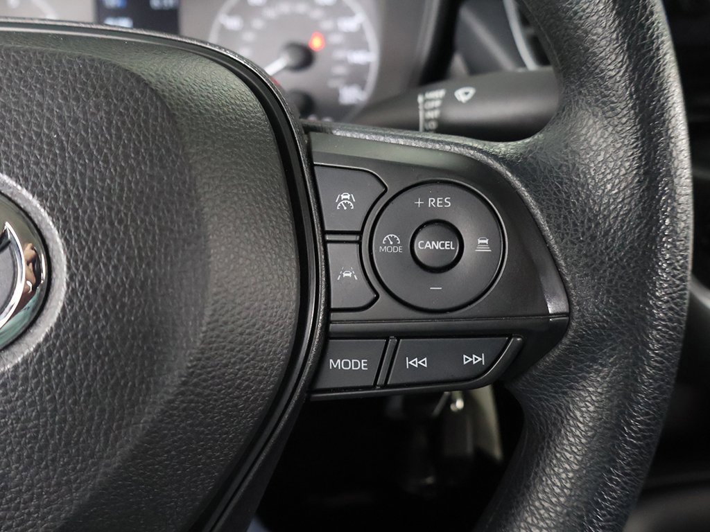 Used 2023 Toyota Corolla LE image 31