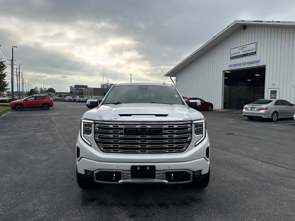 Used 2023 GMC Sierra 1500 Denali Ultimate AWD/4WD image 8