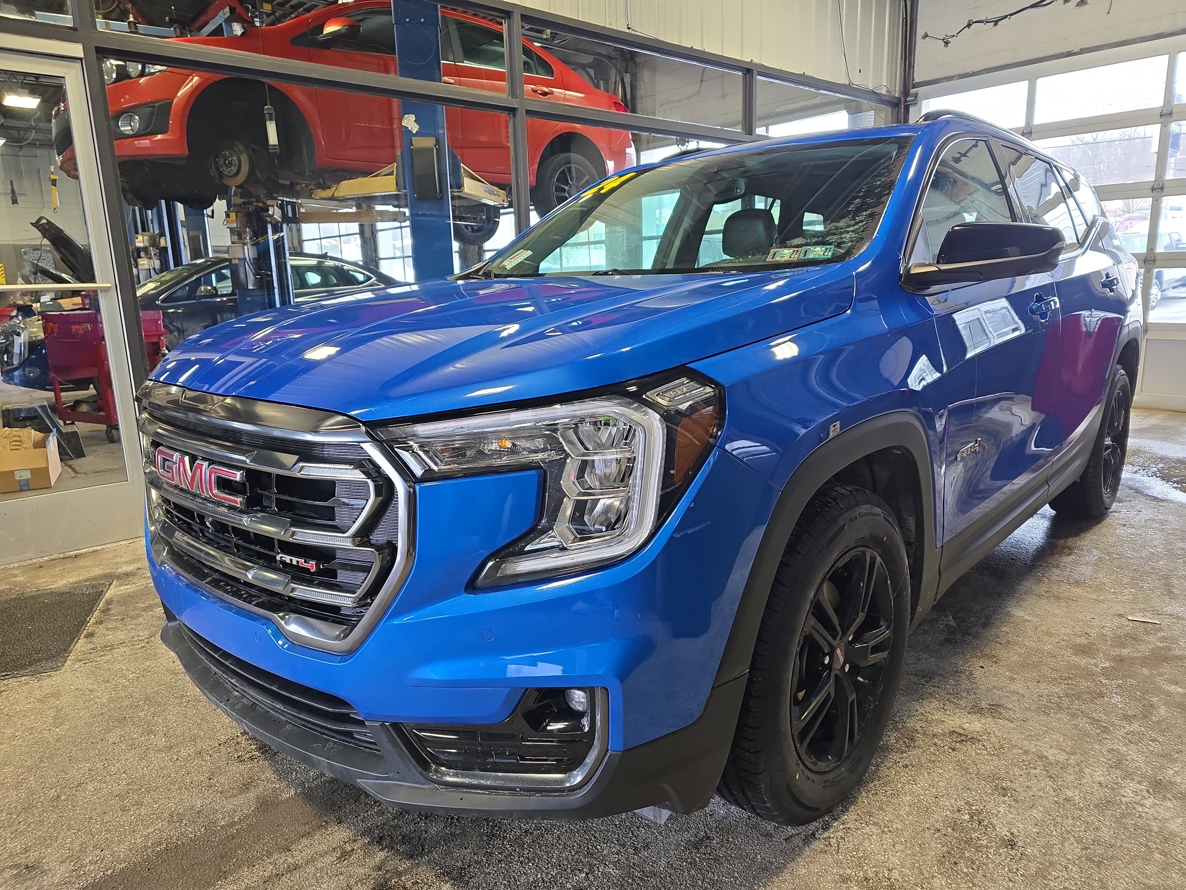 Used 2024 GMC Terrain AT4 w/ Infotainment Package II image 8