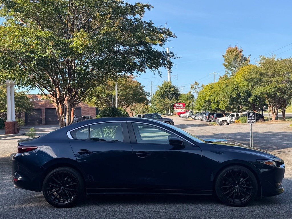 Used 2022 MAZDA MAZDA3 s FWD image 6
