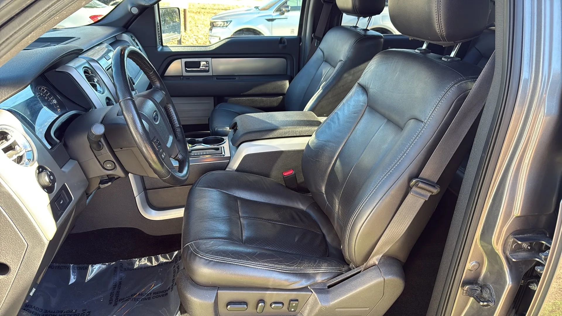 Used 2014 Ford F150 FX4 w/ Equipment Group 402A Luxury image 14