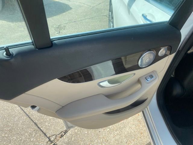 Used 2015 Mercedes-Benz C 300 Sedan image 16